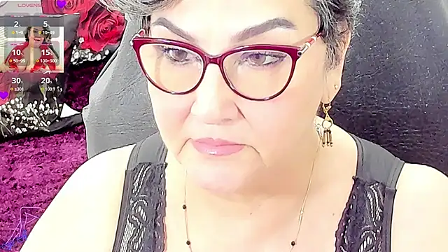 cataleya_mom stripchat live cam model