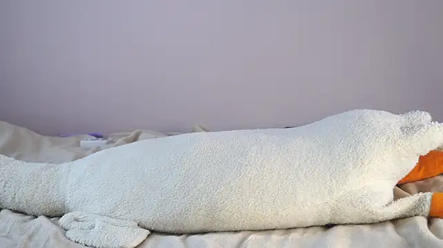 norakisses stripchat live cam model