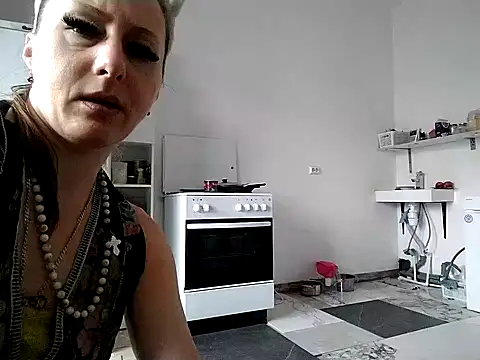 Anneta280671 stripchat live cam model