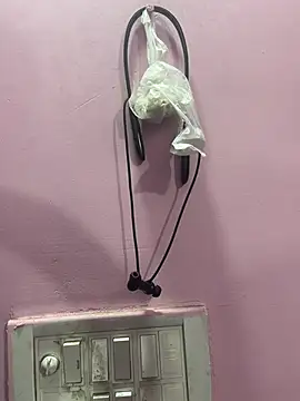 Sexy_vanshika01 stripchat live cam model