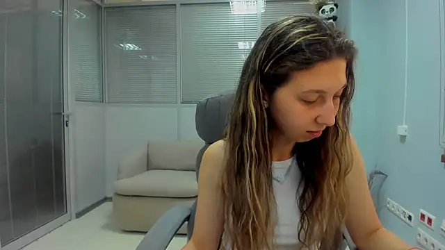 Ellina_Star stripchat live cam model