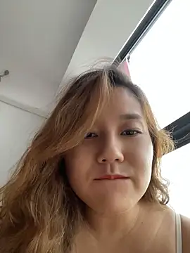 Elowen-520 stripchat live cam model