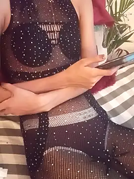 19_Nisha stripchat live cam model