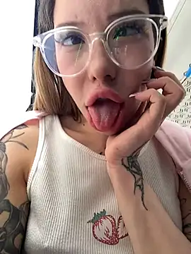 babydolll stripchat live cam model