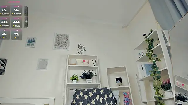 ZaraBluitt stripchat live cam model