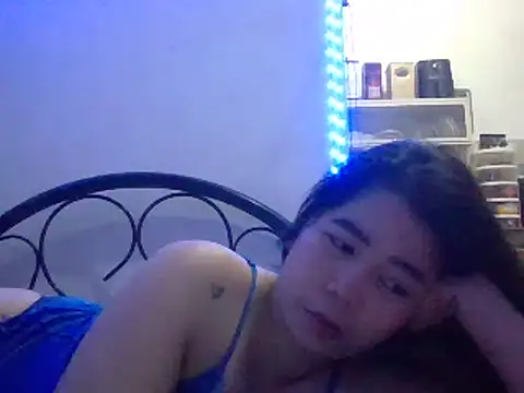 Asianhotskinny stripchat live cam model