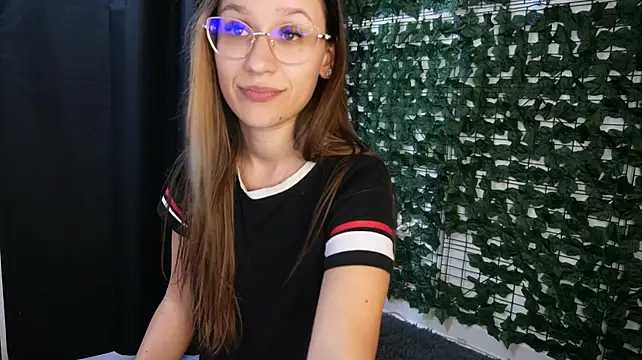 Nicole_Bliss stripchat live cam model