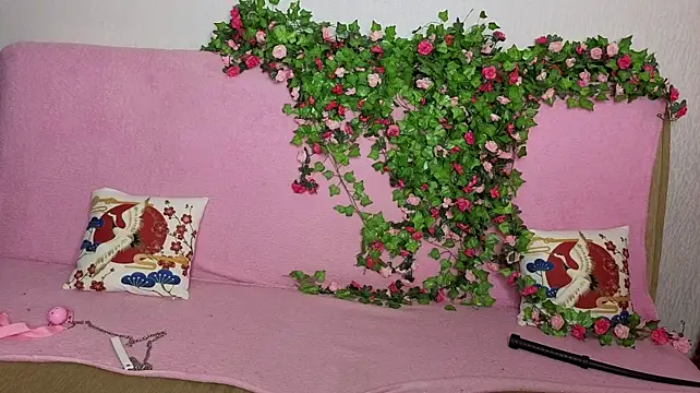 sweet4ti stripchat live cam model