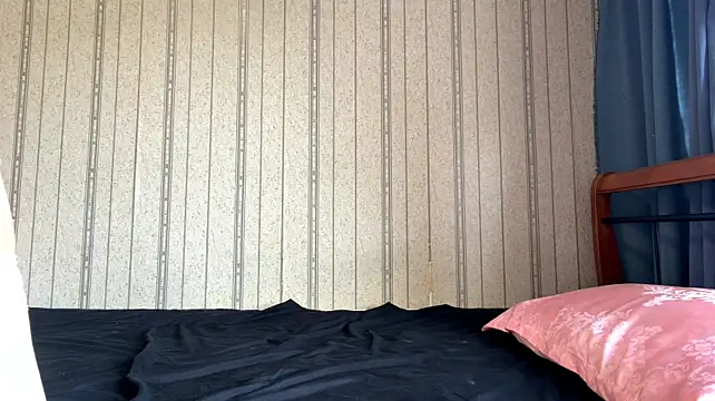 KasieBratton stripchat live cam model
