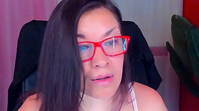 AnaMills stripchat live cam model
