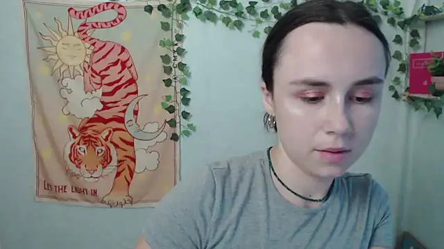 VeryVeryVeryShy_ stripchat live cam model