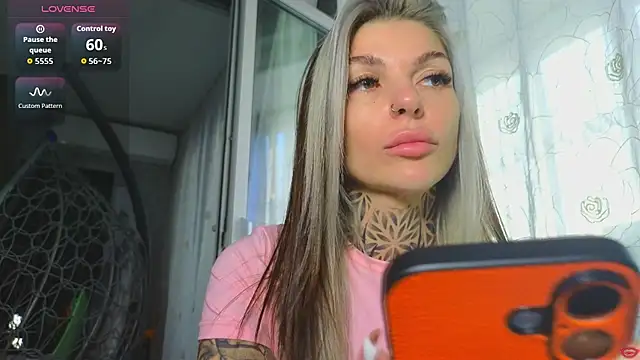tattooedBabyy stripchat live cam model