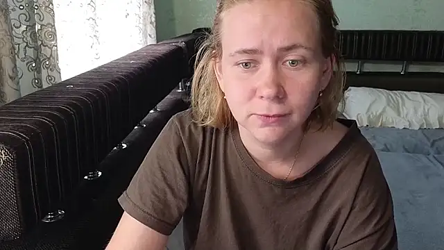 Riley_Roo stripchat live cam model