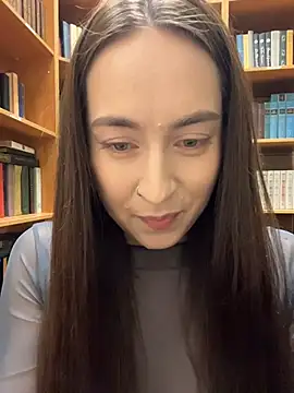Holly_Play stripchat live cam model