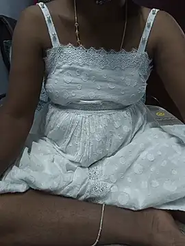 umashreetamil stripchat live cam model