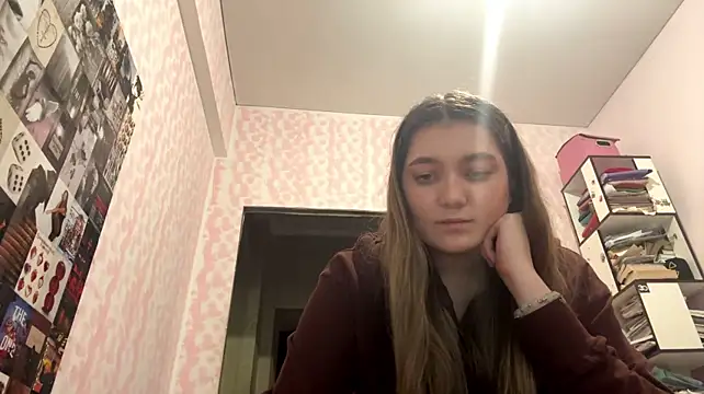 JanineThielman stripchat live cam model