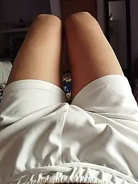 Yummy-BigCock stripchat live cam model
