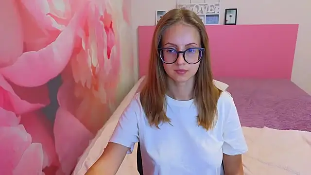 AliceAdams stripchat live cam model