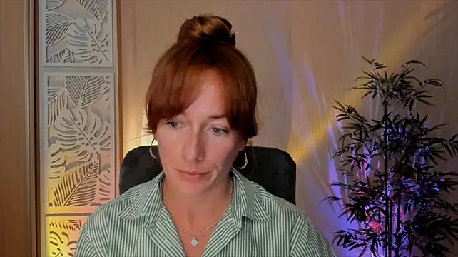 RebeccaMartinez stripchat live cam model