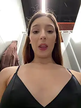LilluKatten stripchat live cam model