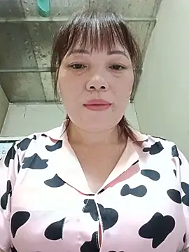 Sana-vn stripchat live cam model