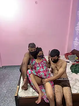 Sexy_vanshika01 stripchat live cam model