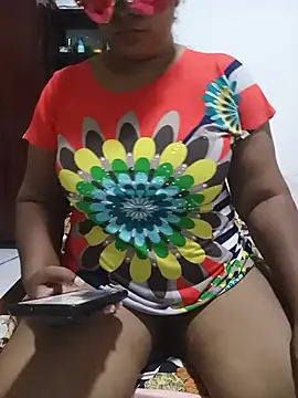 Dini_40 stripchat live cam model
