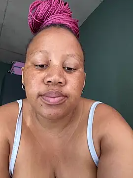 Yellowriider stripchat live cam model