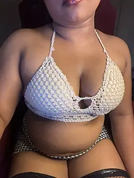 SlutrySiren stripchat live cam model