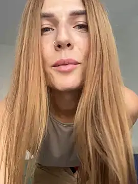 BritneyHall stripchat live cam model