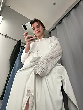 ValenciaShock stripchat live cam model