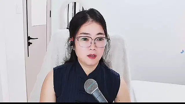 Floor_oo stripchat live cam model