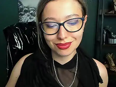 loveHeidi stripchat live cam model