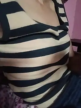Khushi9874 stripchat live cam model