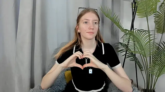 SookToulson stripchat live cam model