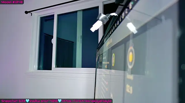 AaliyahLaylah stripchat live cam model