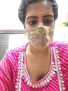 Tamil-Meenu12 stripchat live cam model