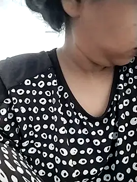 Sexy_Divya__ stripchat live cam model