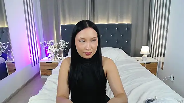 VikkyVonn stripchat live cam model