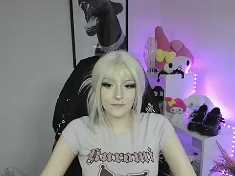 NikaDream stripchat live cam model
