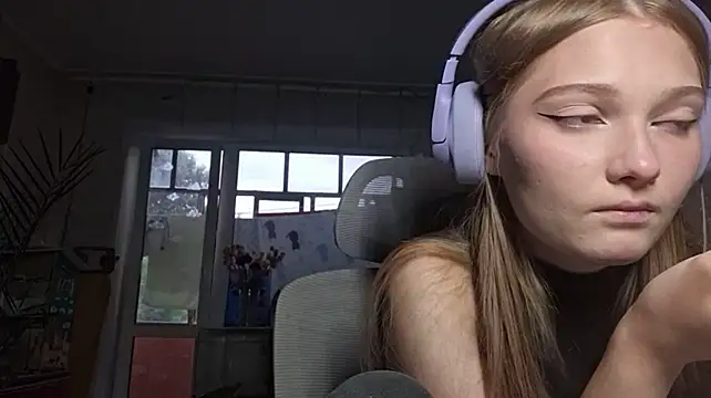 ZelmaSauage stripchat live cam model