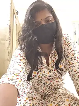 Marathi_Priyanka stripchat live cam model