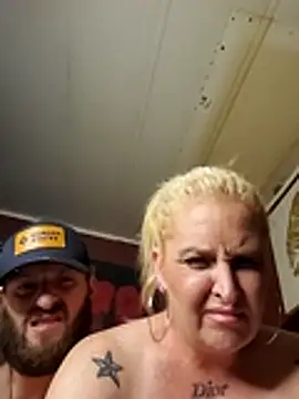 NutNmyGUTdaddy stripchat live cam model