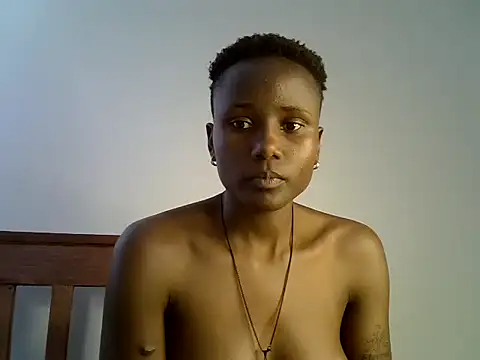 Thiasia97 stripchat live cam model