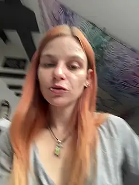 LeylaSquirtyBirty stripchat live cam model