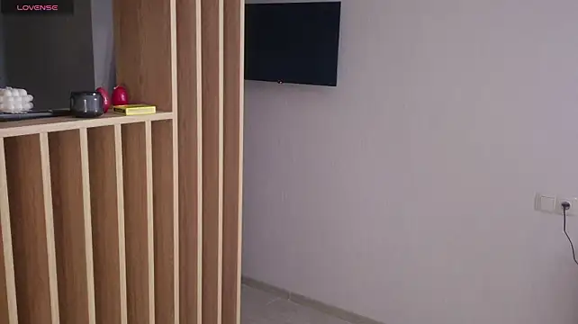 LynetHakes stripchat live cam model