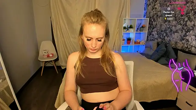 Laila_Blarr stripchat live cam model