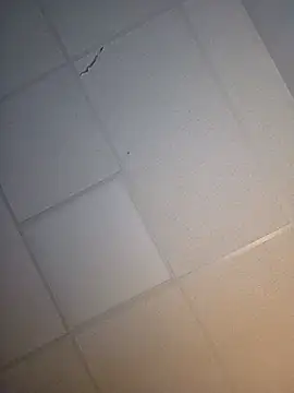 1freakyton stripchat live cam model