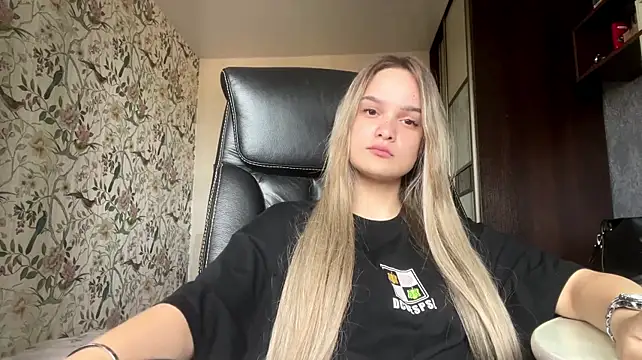 HarrietBunner stripchat live cam model