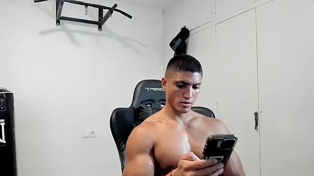 dan01_ stripchat live cam model